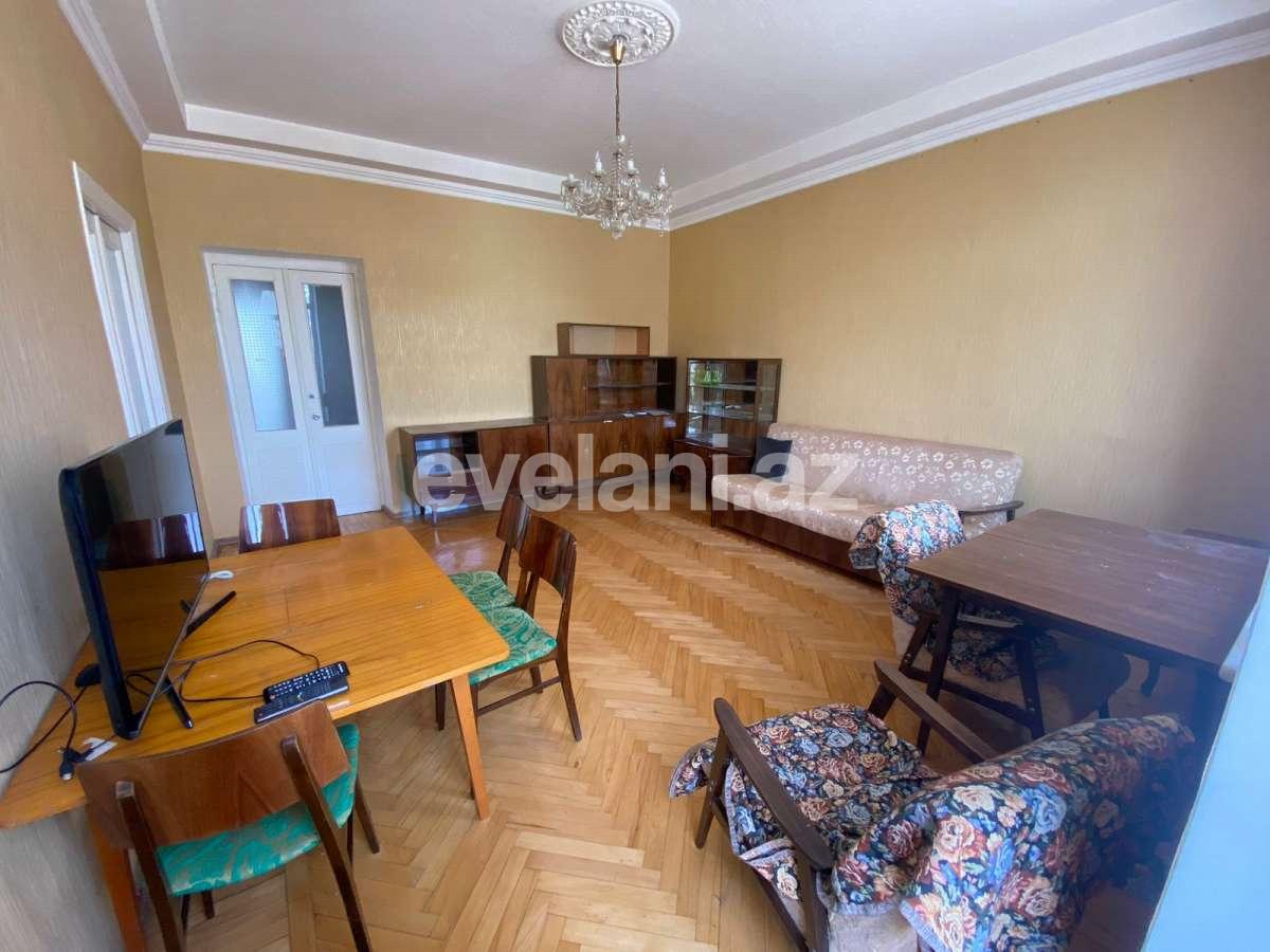 Satılır, köhnə tikili, 2 otaqlı, 65 m², Bakı, Yasamal r, Nizami m.