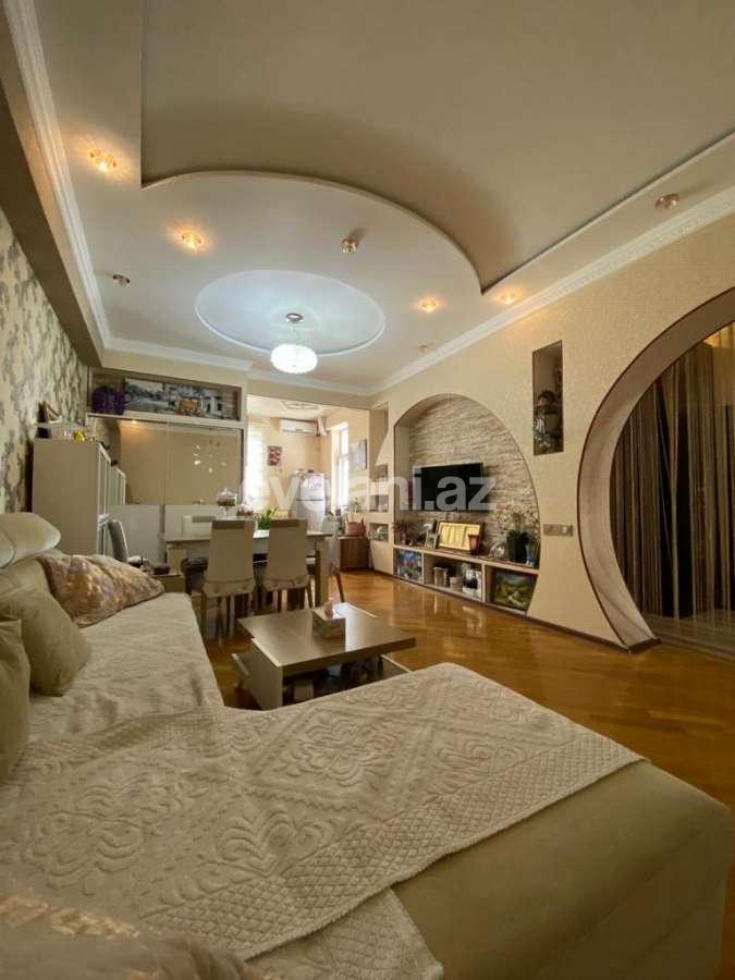 Satılır, yeni tikili, 2 otaqlı, 65 m², Bakı, Xətai r, Həzi Aslanov m.