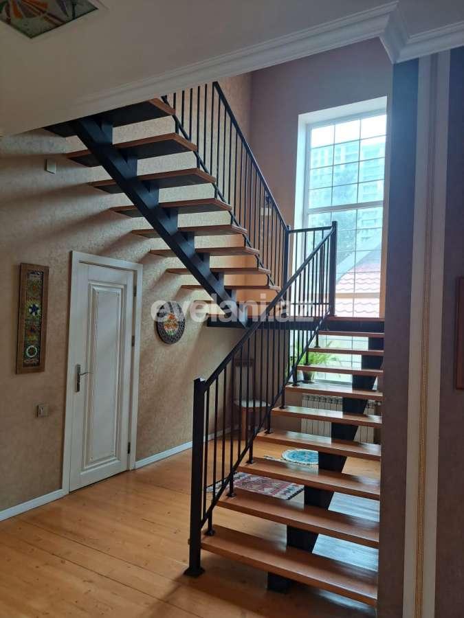 Satılır, həyət evi / bağ, 5 otaqlı, 240 m², Bakı, Xətai r, Əhmədli q, Həzi Aslanov m.