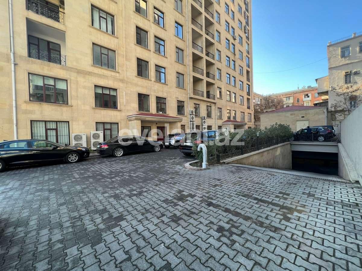 Satılır, yeni tikili, 4 otaqlı, 201 m², Bakı, Nəsimi r, 28 may m.