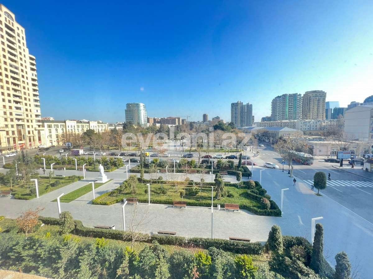 Satılır, yeni tikili, 4 otaqlı, 201 m², Bakı, Nəsimi r, 28 may m.