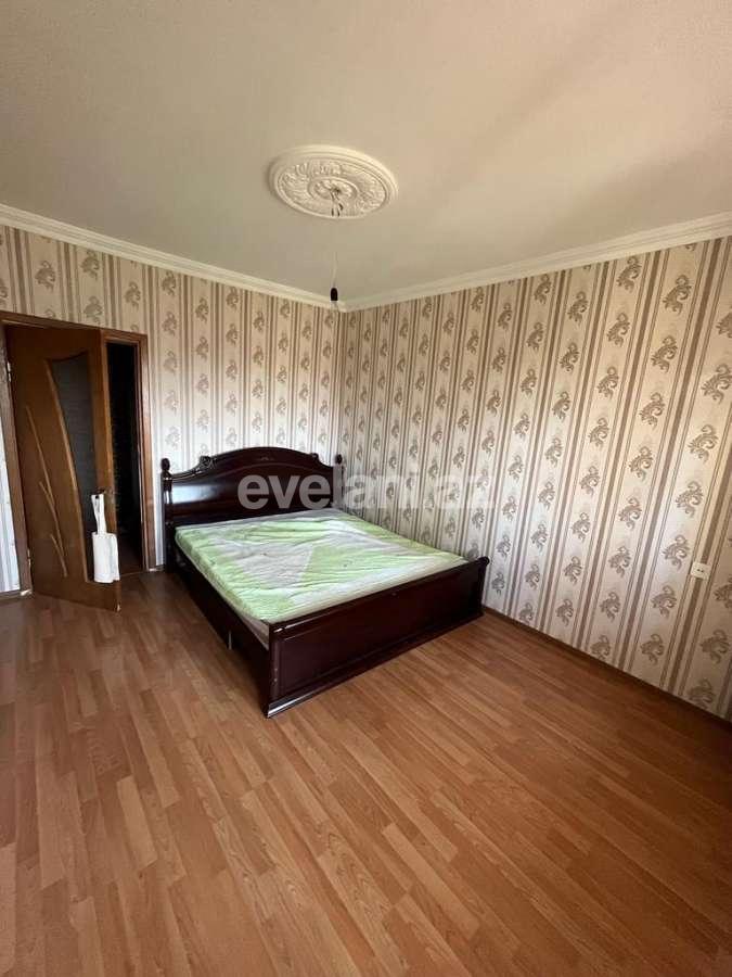 Rent, old building, 2 room, 71 m², Baku, Binagadi r, 9-th microdistrict d, Azadlig prospekti m.