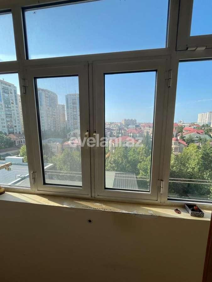 Rent, old building, 2 room, 71 m², Baku, Binagadi r, 9-th microdistrict d, Azadlig prospekti m.
