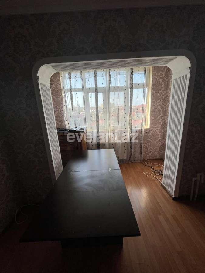 Rent, old building, 2 room, 71 m², Baku, Binagadi r, 9-th microdistrict d, Azadlig prospekti m.