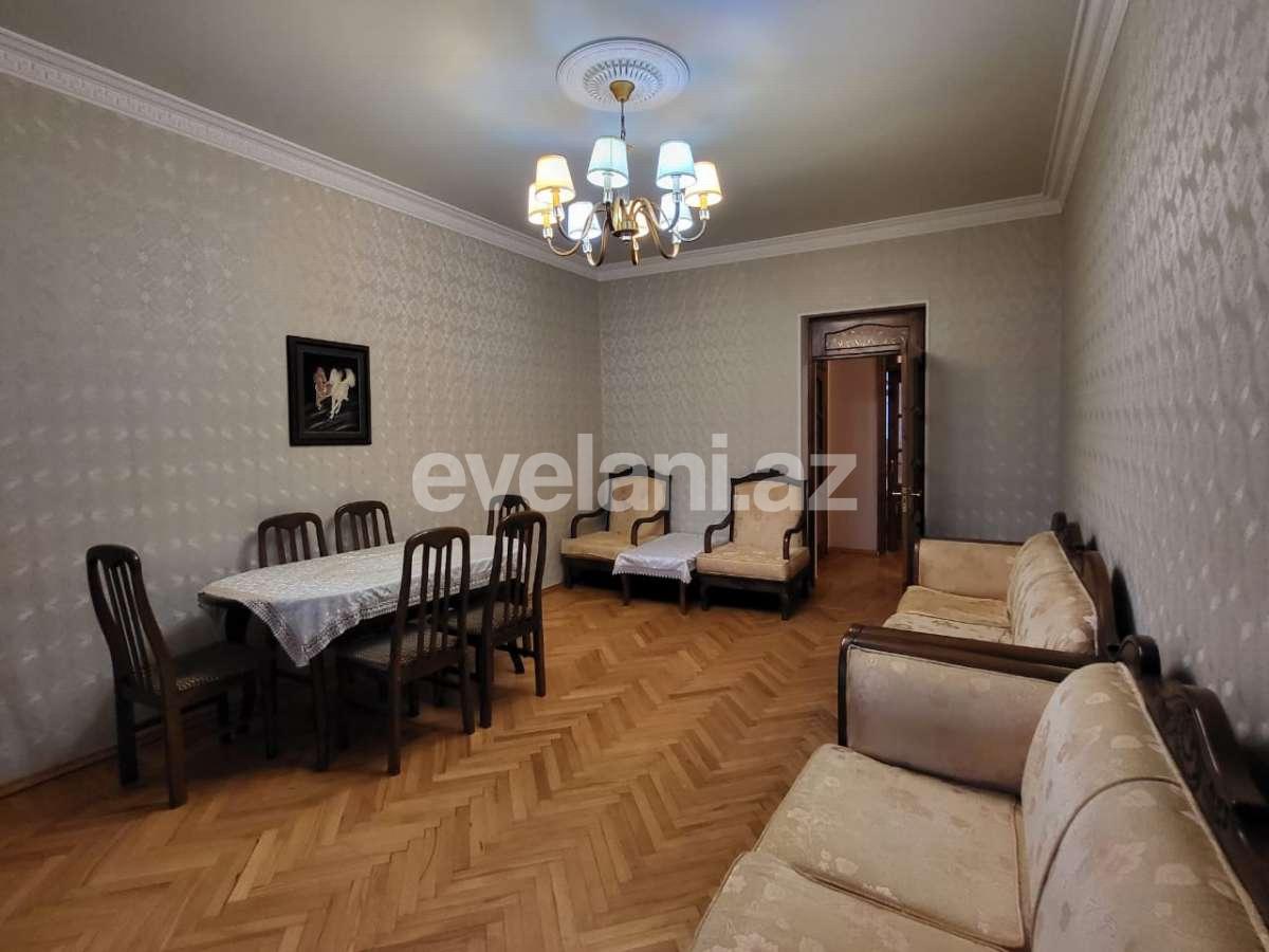 Kirayə verilir, köhnə tikili, 2 otaqlı, 70 m², Bakı, Xətai r, Şah İsmayıl Xətai m.