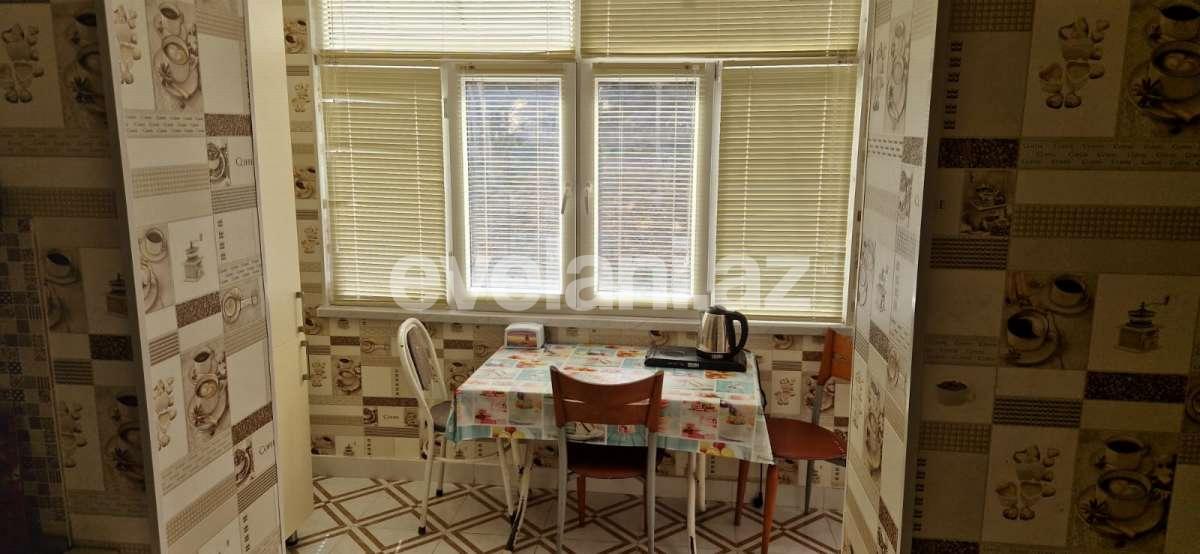 Kirayə verilir, köhnə tikili, 2 otaqlı, 70 m², Bakı, Yasamal r, Elmlər Akademiyası m.