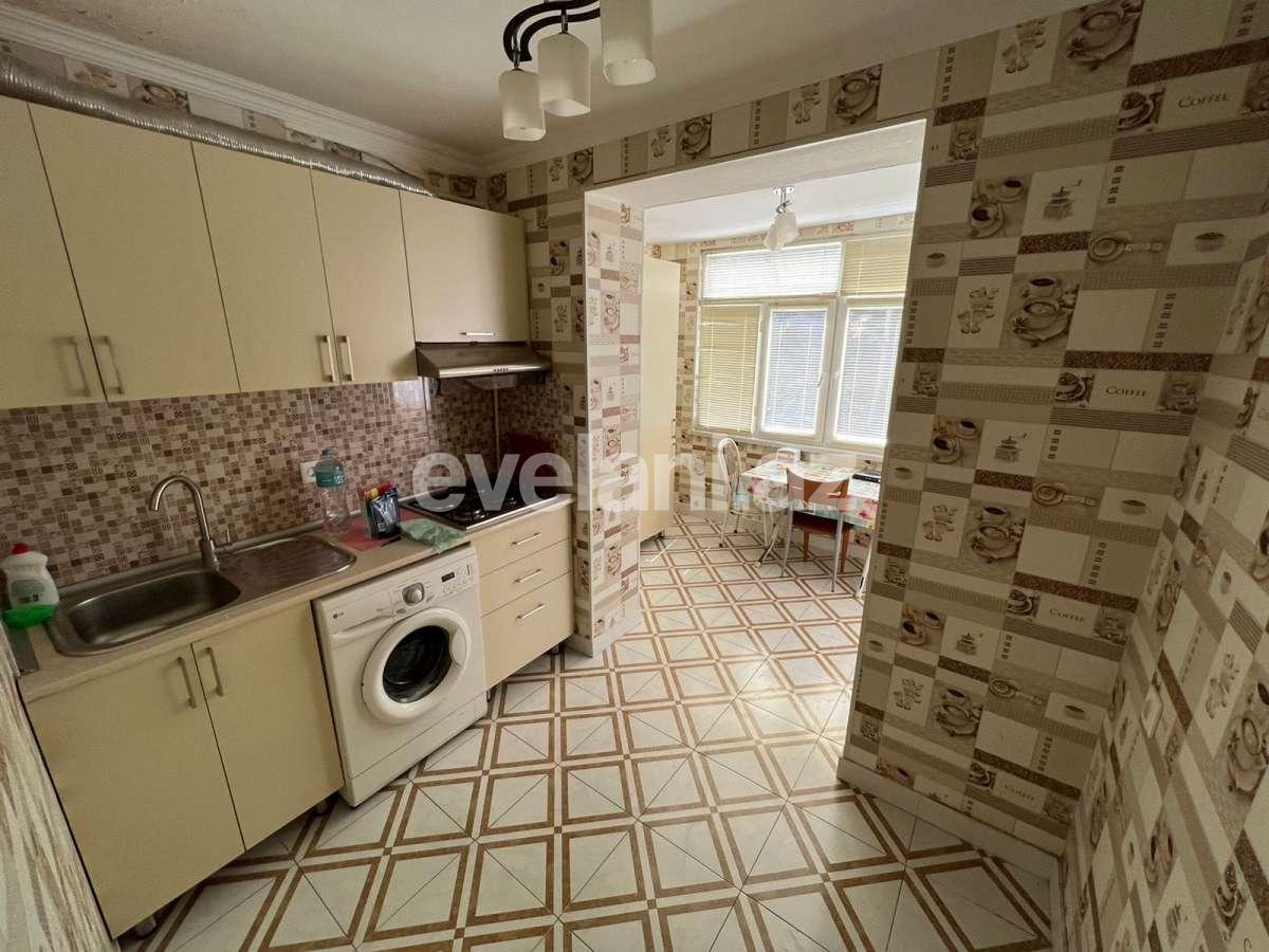 Kirayə verilir, köhnə tikili, 2 otaqlı, 70 m², Bakı, Yasamal r, Elmlər Akademiyası m.