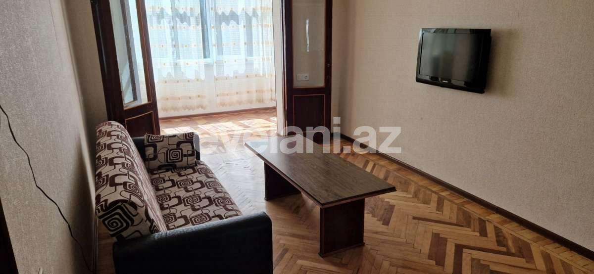 Kirayə verilir, köhnə tikili, 2 otaqlı, 70 m², Bakı, Yasamal r, Elmlər Akademiyası m.
