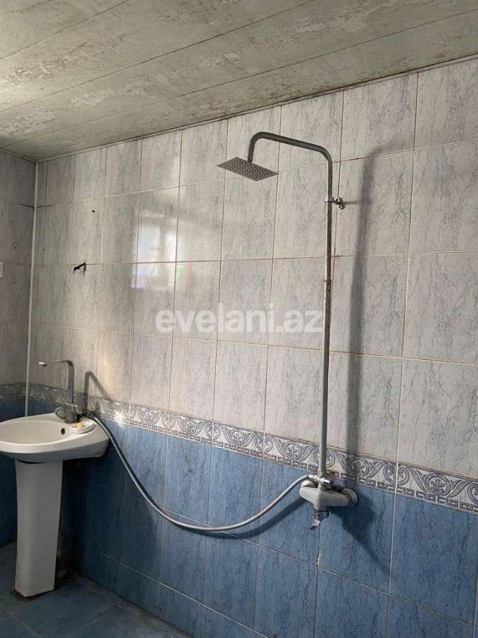 Satılır, köhnə tikili, 3 otaqlı, 150 m², Bakı, Binəqədi r, 8-ci mikrorayon q.