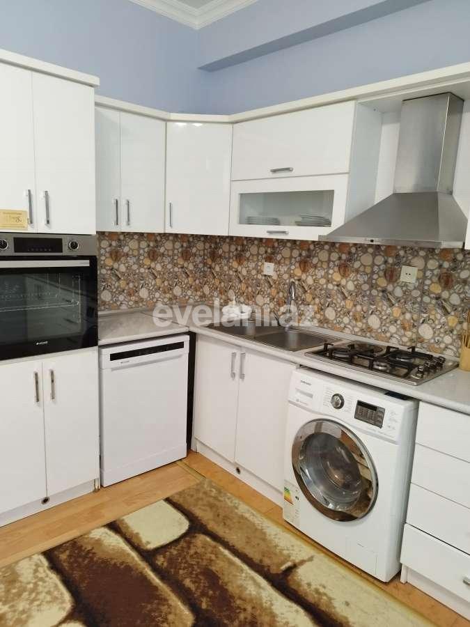 Kirayə verilir, yeni tikili, 3 otaqlı, 131 m², Bakı, Xətai r, Şah İsmayıl Xətai m.