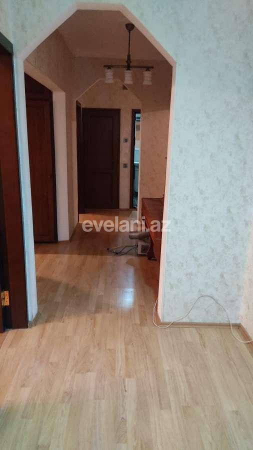 Kirayə verilir, köhnə tikili, 4 otaqlı, 81 m², Bakı, Binəqədi r, 8-ci mikrorayon q, Azadlıq prospekti m.