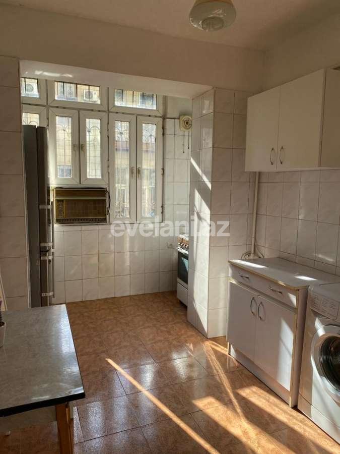 Rent, old building, 3 room, 104 m², Baku, Sabail r, Icheri Sheher m.