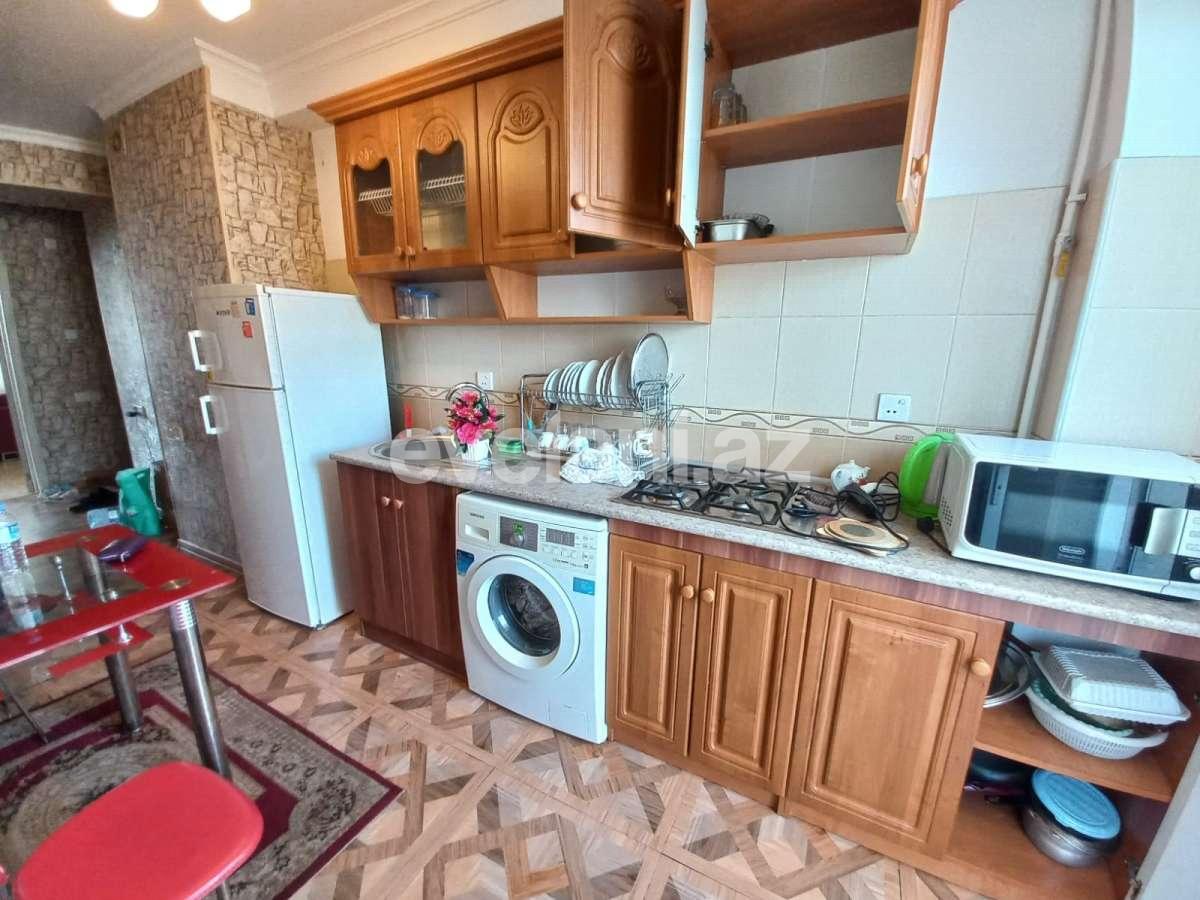 Satılır, köhnə tikili, 3 otaqlı, 80 m², Bakı, Nəsimi r, 28 may m.