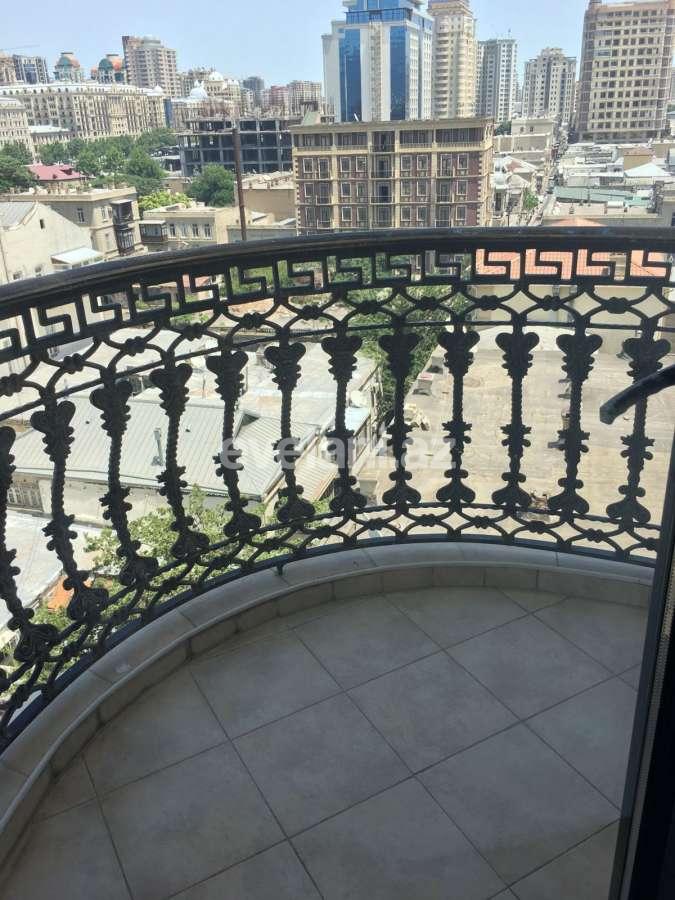 Rent, new building, 4 room, 180 m², Baku, Sabail r, Icheri Sheher m.