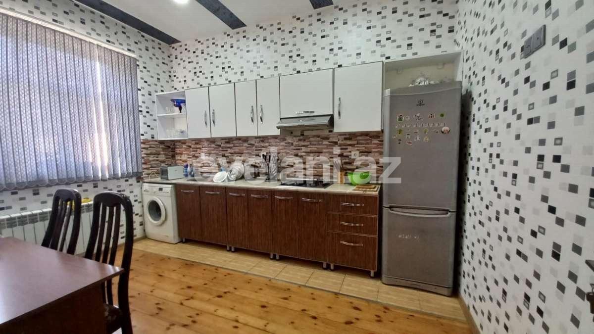 Satılır, həyət evi / bağ, 8 otaqlı, 230 m², Bakı, Səbail r, Badamdar q.