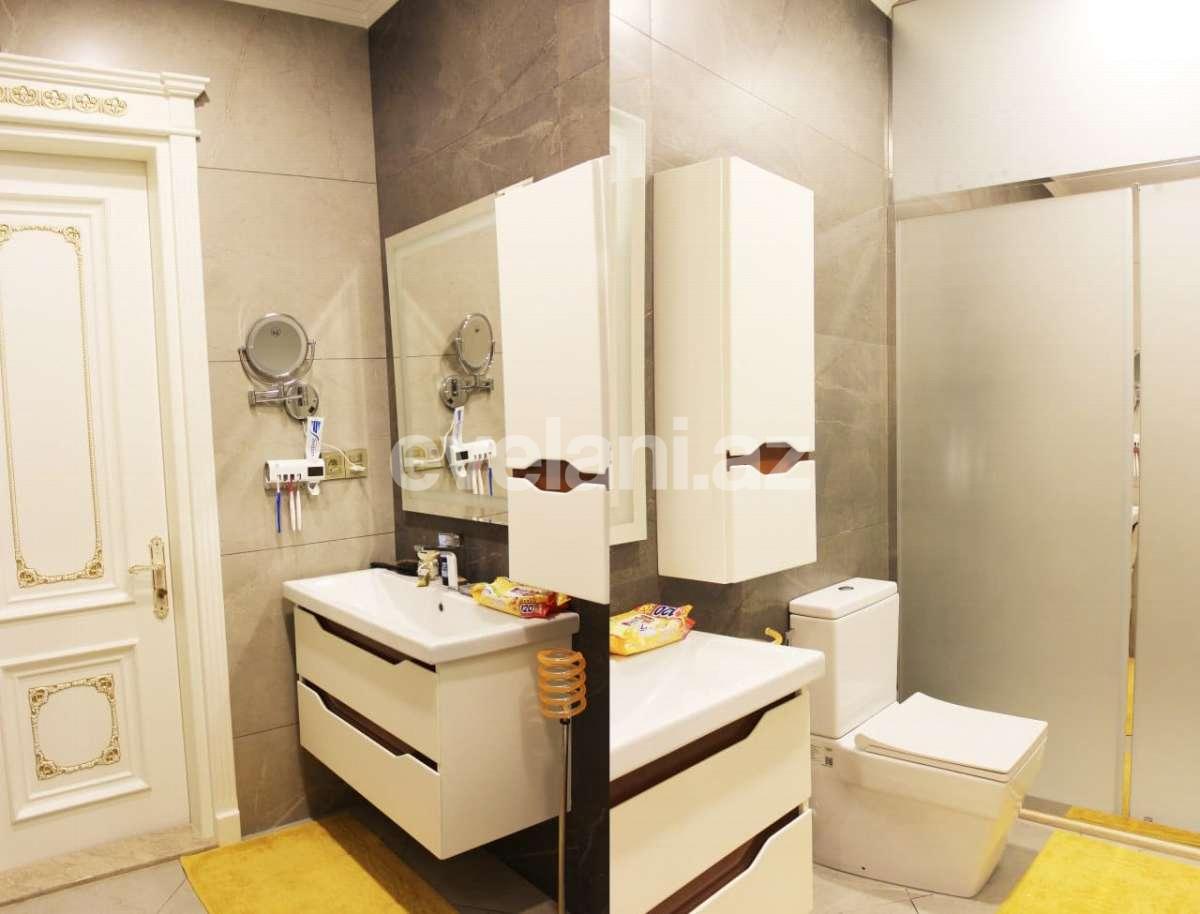 Satılır, villa, 5 otaqlı, 200 m², Bakı, Səbail r, Badamdar q.