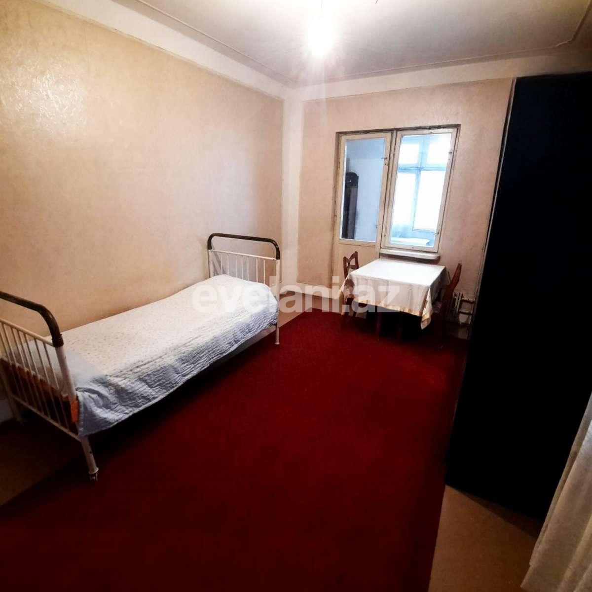 Satılır, köhnə tikili, 4 otaqlı, 100 m², Bakı, Yasamal r.