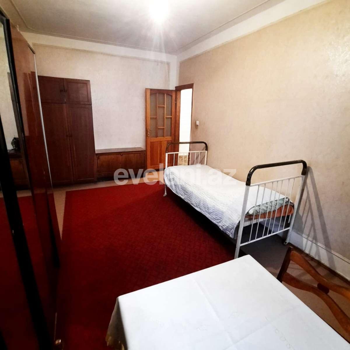 Satılır, köhnə tikili, 4 otaqlı, 100 m², Bakı, Yasamal r.