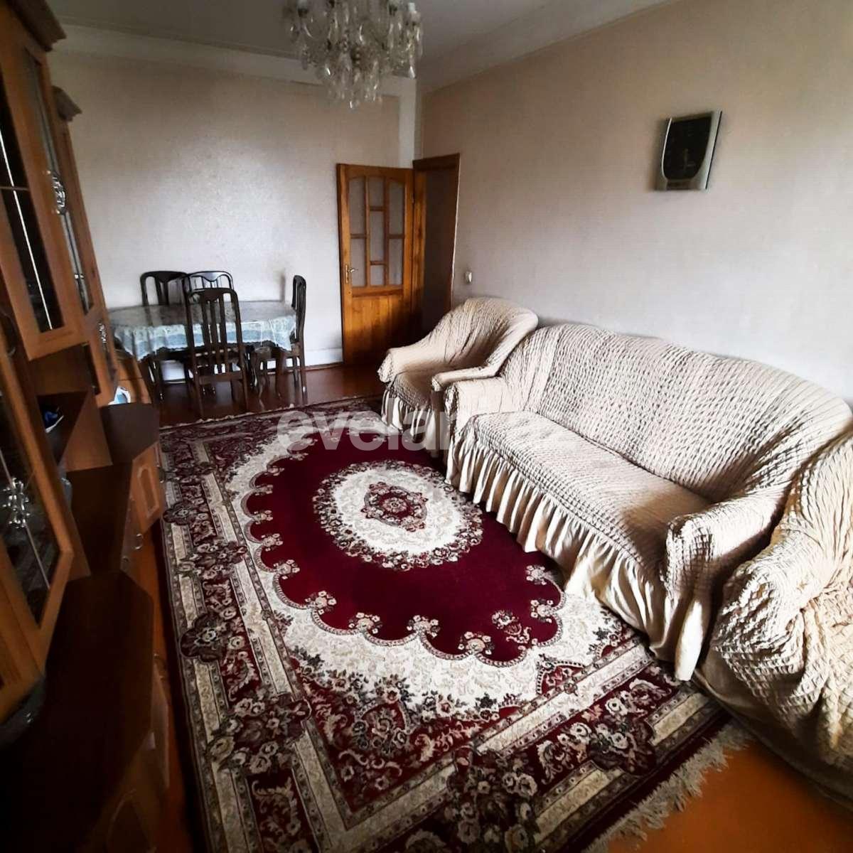 Satılır, köhnə tikili, 4 otaqlı, 100 m², Bakı, Yasamal r.