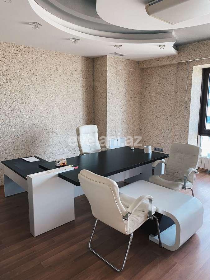 Сдаётся, офис, 1-комнаты, 33 m², Баку, Хатаинский r, Шах Исмаил Хатаи m.