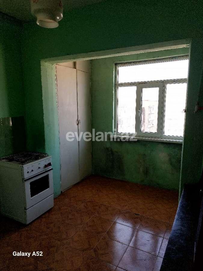 Satılır, köhnə tikili, 3 otaqlı, 80 m², Bakı, Xətai r, Həzi Aslanov m.