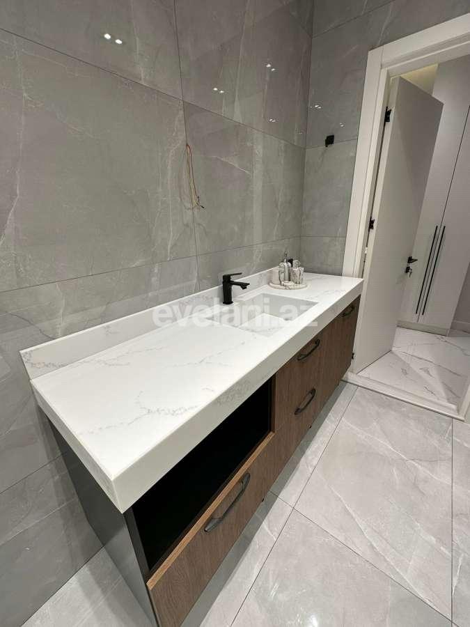 Satılır, yeni tikili, 2 otaqlı, 81 m², Bakı, Xətai r, Şah İsmayıl Xətai m.
