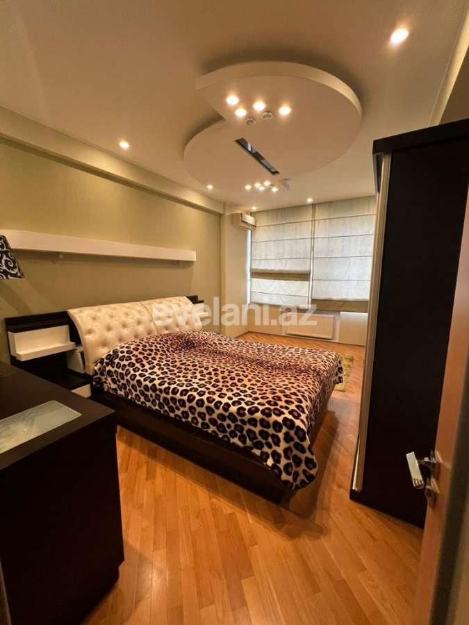 Rent, new building, 3 room, 150 m², Baku, Nasimi r, 28 may m.