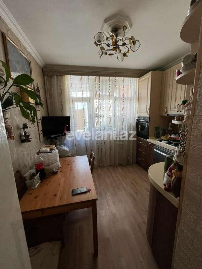 Satılır, köhnə tikili, 3 otaqlı, 80 m², Bakı, Xətai r, Həzi Aslanov m.