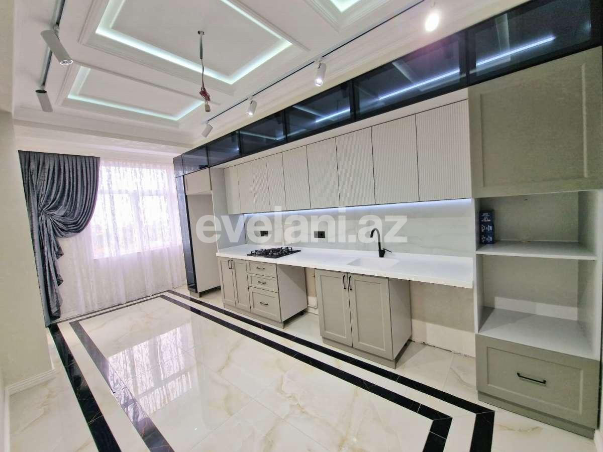 Satılır, yeni tikili, 3 otaqlı, 130 m², Bakı, Nizami r, Qara Qarayev m.
