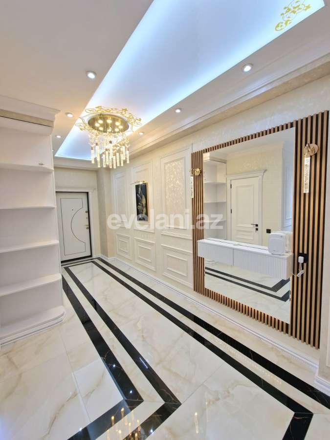 Satılır, yeni tikili, 3 otaqlı, 130 m², Bakı, Nizami r, Qara Qarayev m.
