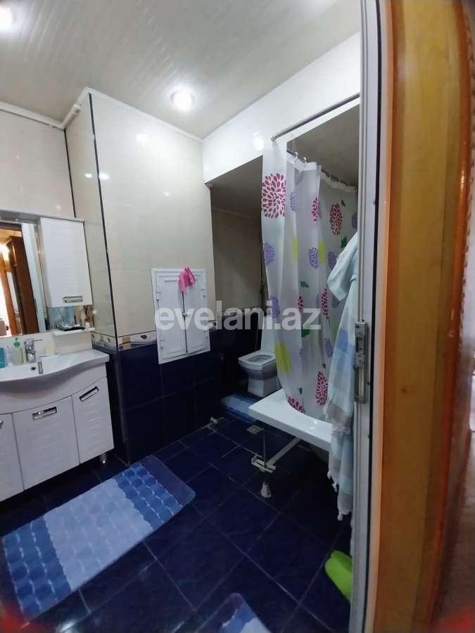 Sale, old building, 2 room, 60 m², Baku, Surakhani r, Gunashli d, Khalglar Doslugu m.