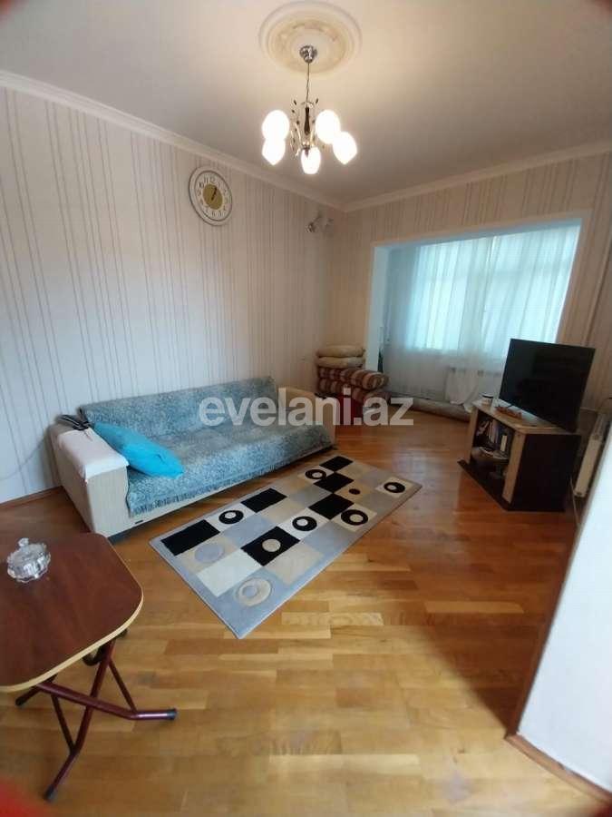 Sale, old building, 2 room, 60 m², Baku, Surakhani r, Gunashli d, Khalglar Doslugu m.