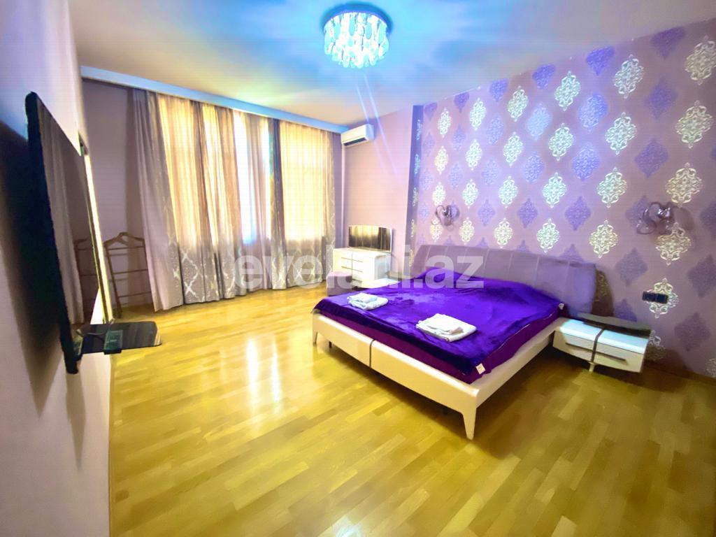 Rent, new building, 4 room, 230 m², Baku, Nasimi r.