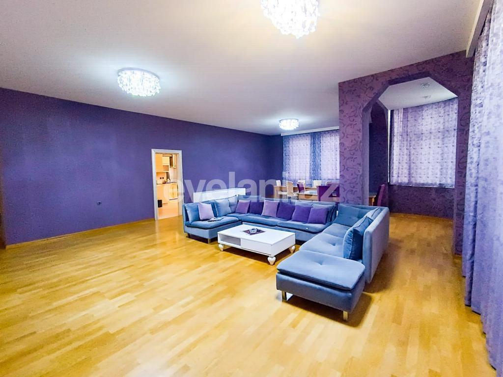Rent, new building, 4 room, 230 m², Baku, Nasimi r.