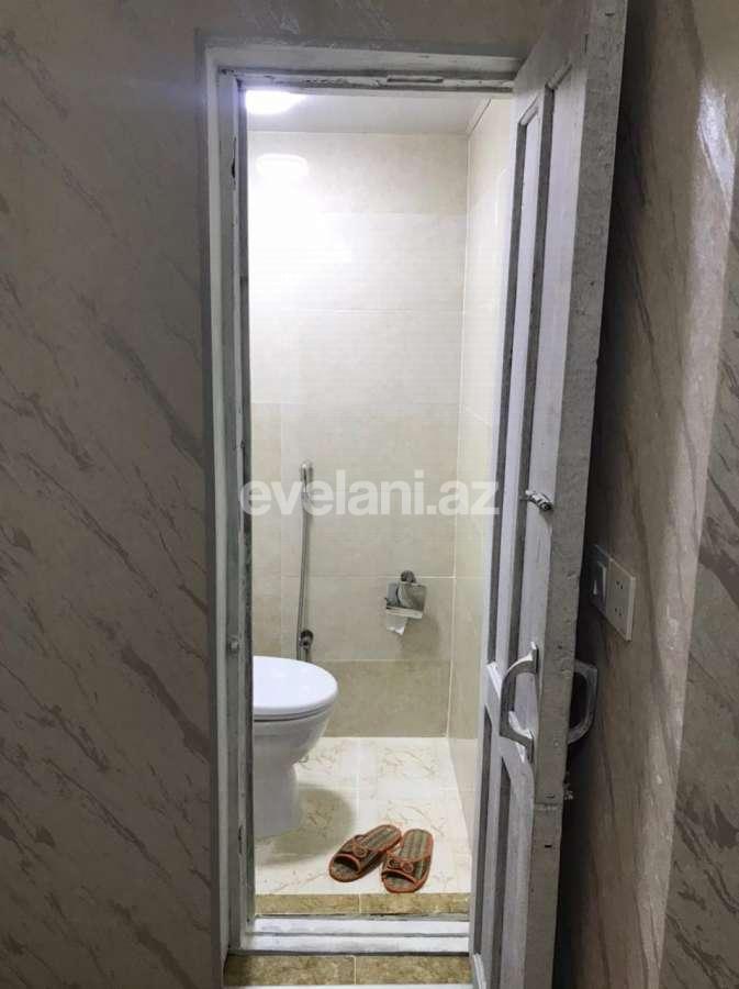 Satılır, köhnə tikili, 3 otaqlı, 75 m², Bakı, Binəqədi r, 7-ci mikrorayon q, Azadlıq prospekti m.