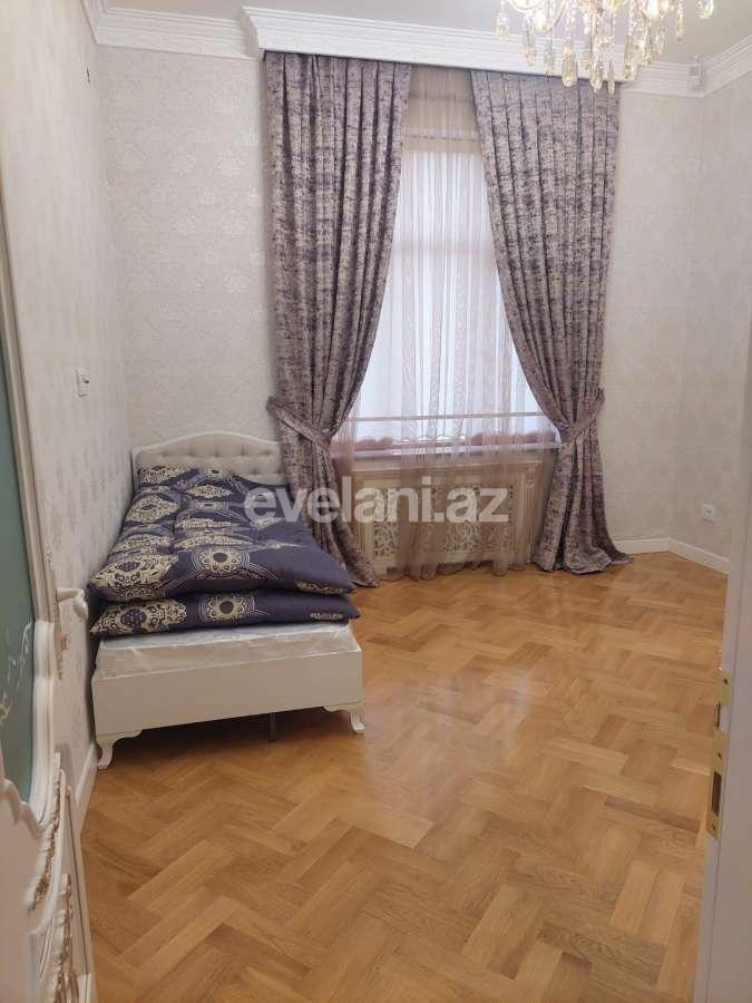 Rent, new building, 3 room, 210 m², Baku, Sabail r.