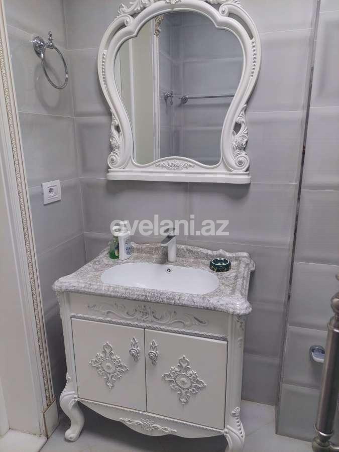 Rent, new building, 3 room, 210 m², Baku, Sabail r.