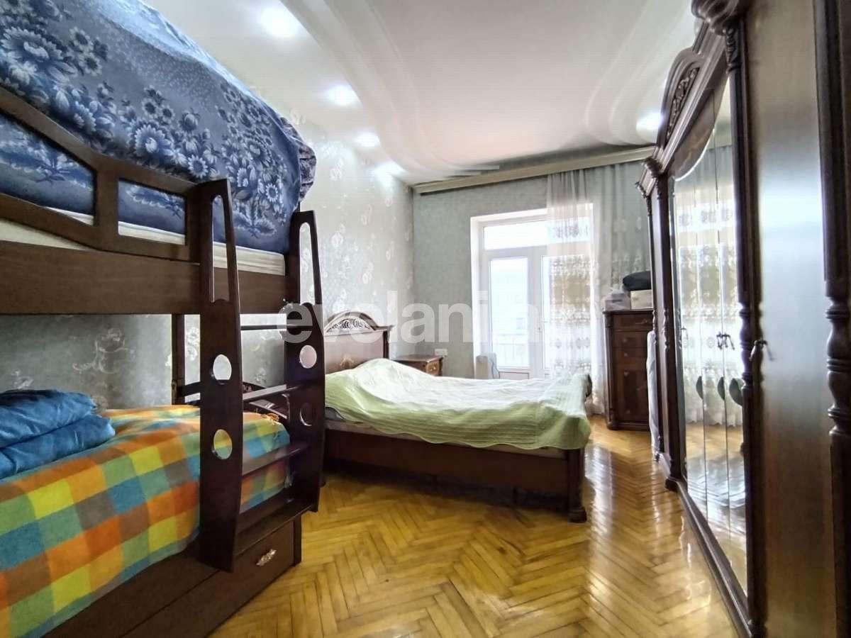 Sale, old building, 3 room, 80 m², Baku, Yasamal r, Elmlar Akademiyası m.
