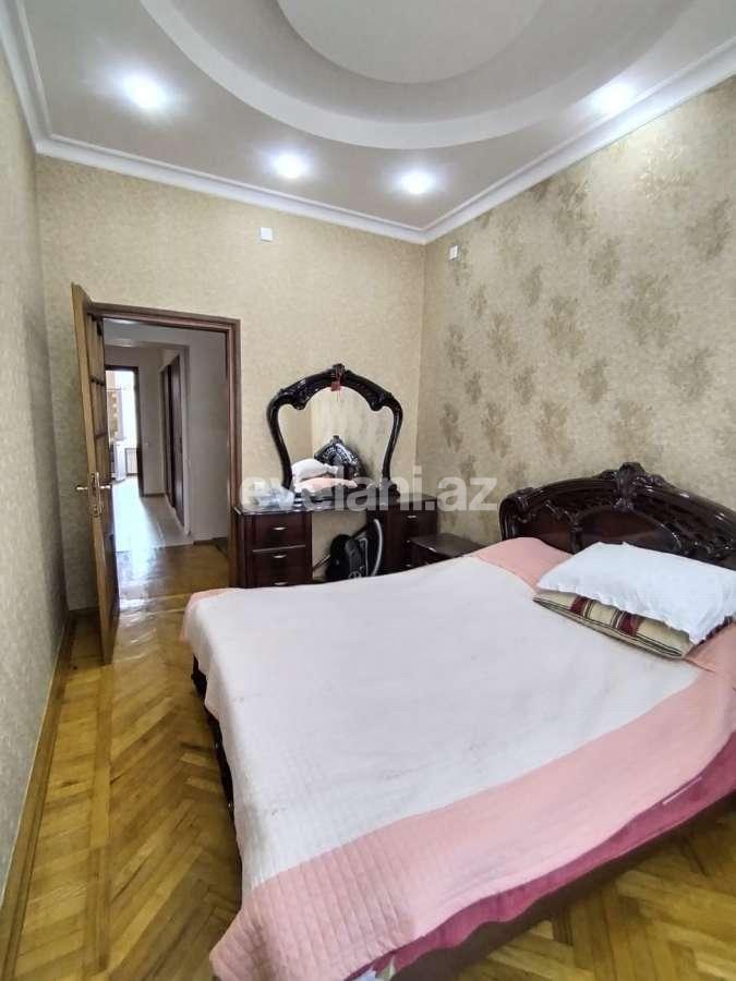 Sale, old building, 3 room, 80 m², Baku, Yasamal r, Elmlar Akademiyası m.