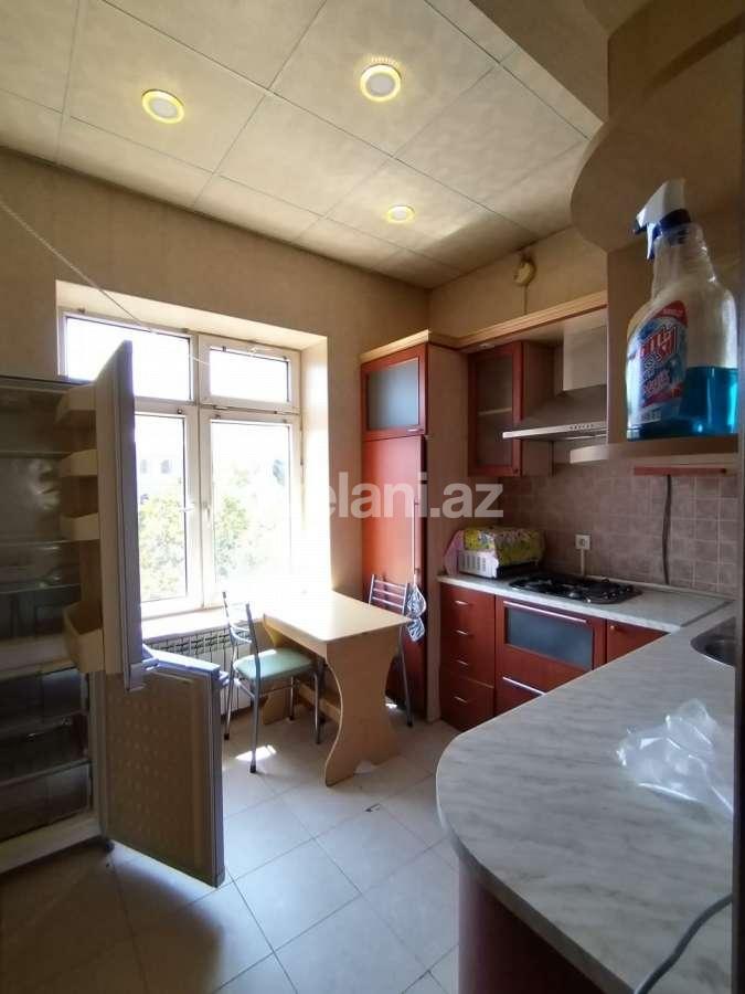 Sale, old building, 3 room, 80 m², Baku, Yasamal r, Elmlar Akademiyası m.