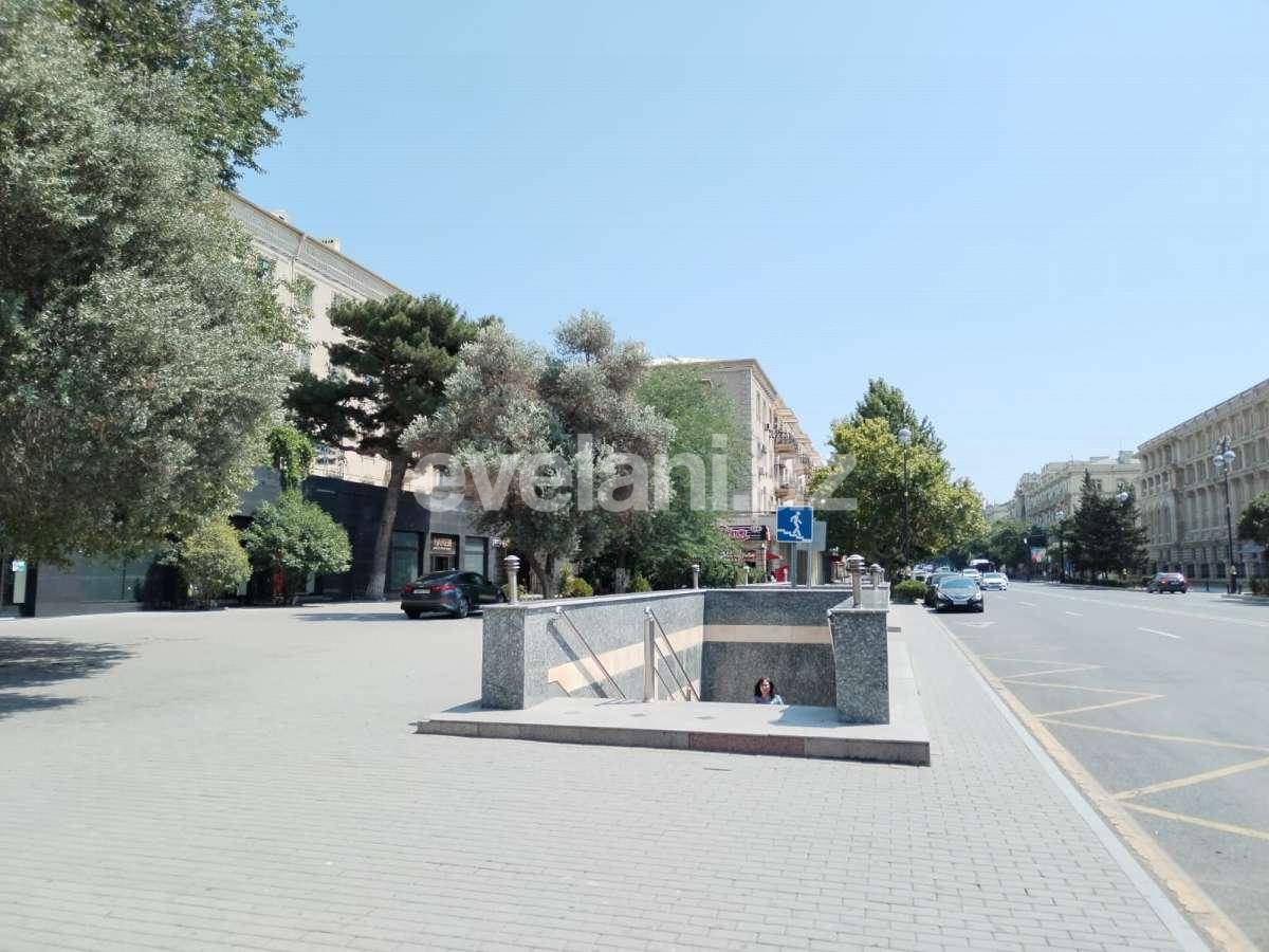 Sale, old building, 3 room, 80 m², Baku, Yasamal r, Elmlar Akademiyası m.