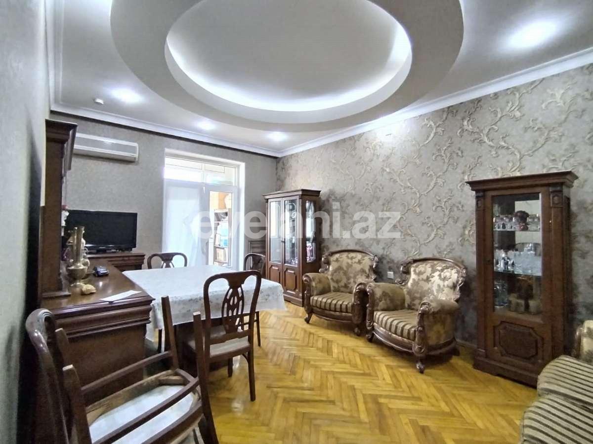 Sale, old building, 3 room, 80 m², Baku, Yasamal r, Elmlar Akademiyası m.