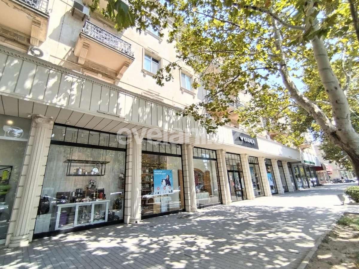 Sale, old building, 3 room, 80 m², Baku, Yasamal r, Elmlar Akademiyası m.