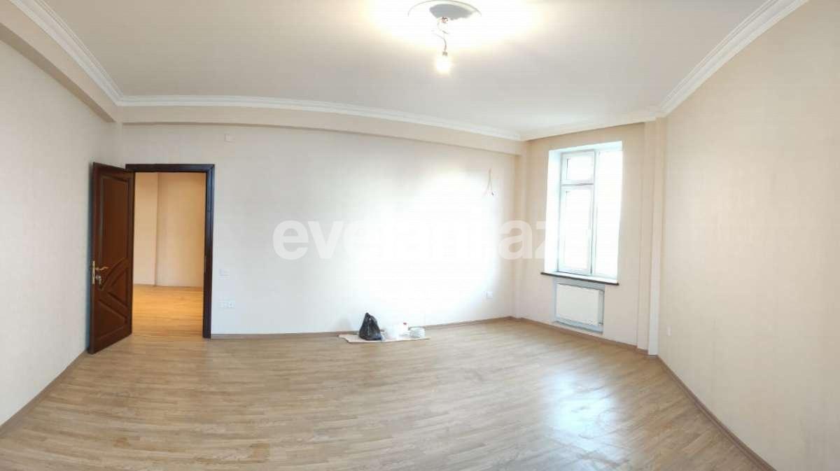 Satılır, yeni tikili, 5 otaqlı, 200 m², Bakı, Yasamal r, Elmlər Akademiyası m.