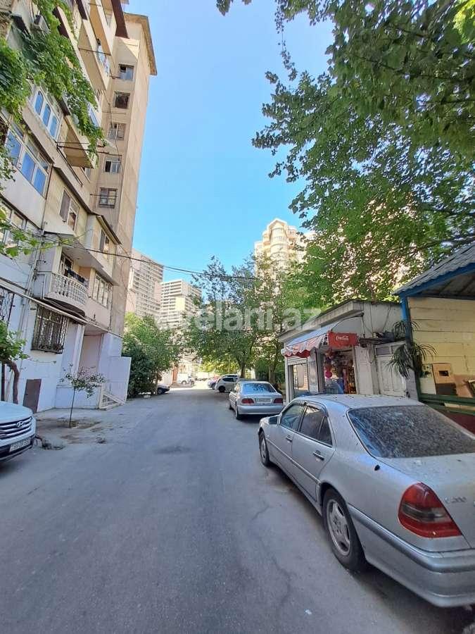 Satılır, köhnə tikili, 3 otaqlı, 85 m², Bakı, Yasamal r, Yasamal q, Elmlər Akademiyası m.