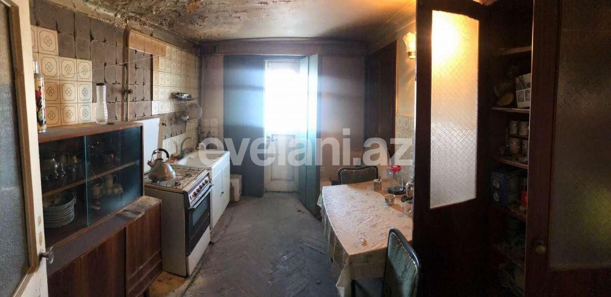 Satılır, köhnə tikili, 3 otaqlı, 77 m², Bakı, Səbail r, Sahil m.