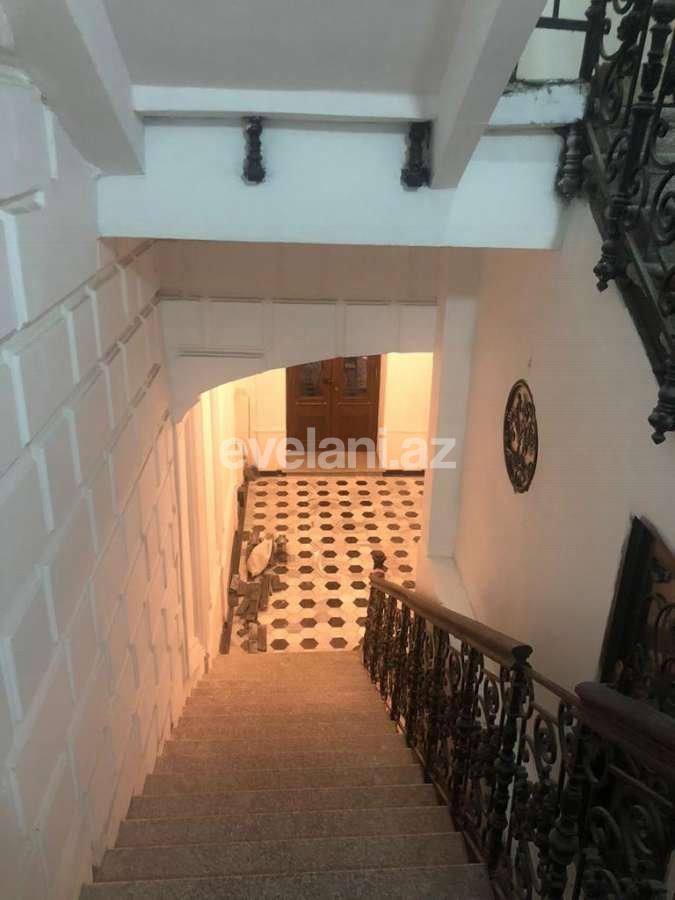 Satılır, köhnə tikili, 3 otaqlı, 77 m², Bakı, Səbail r, Sahil m.