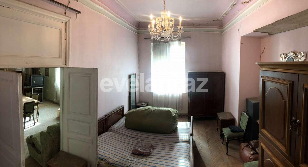 Satılır, köhnə tikili, 3 otaqlı, 77 m², Bakı, Səbail r, Sahil m.