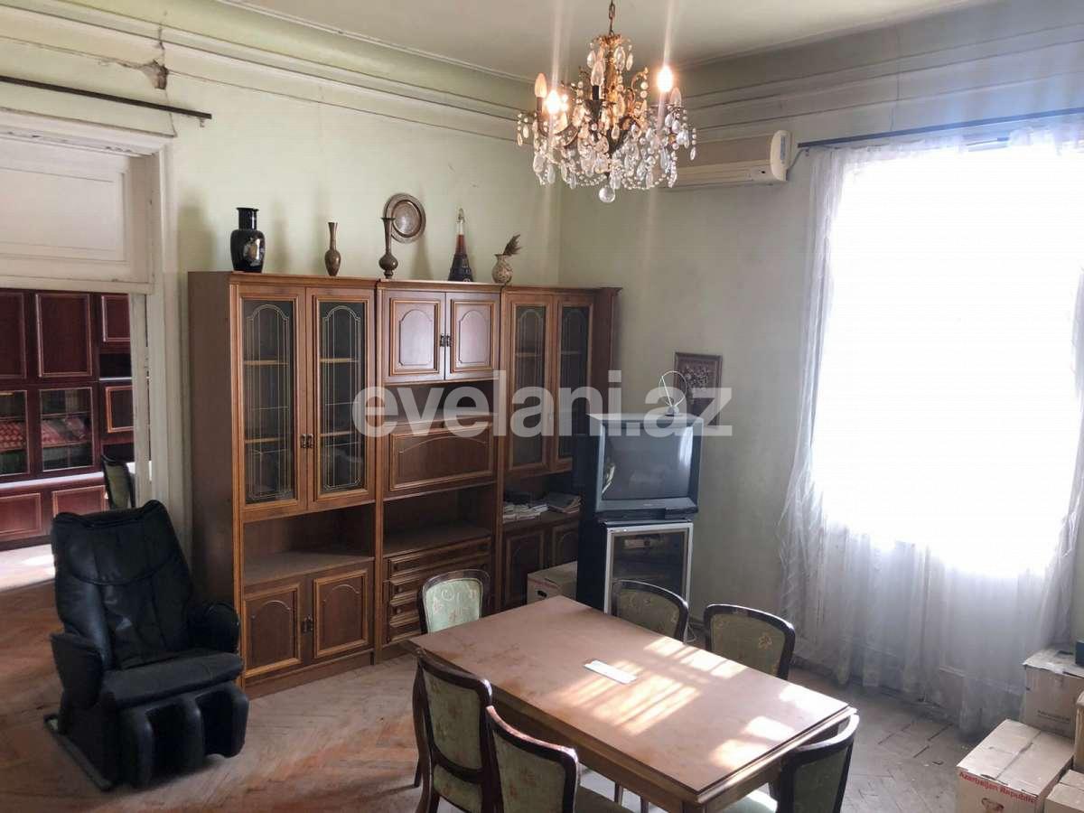 Satılır, köhnə tikili, 3 otaqlı, 77 m², Bakı, Səbail r, Sahil m.