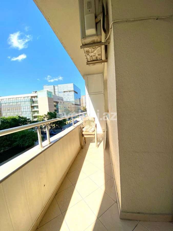 Rent, new building, 3 room, 130 m², Baku, Nasimi r.